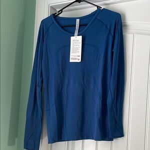 Lululemon Women's Blue Long Sleeve Top